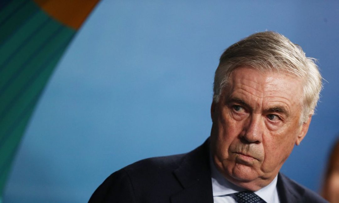 Reuters/Jean Carniel/proibida reprodução Carlo Ancelotti em jogo do Brasil contra o Paraguai 10/6/2025 REUTERS/Jean Carniel