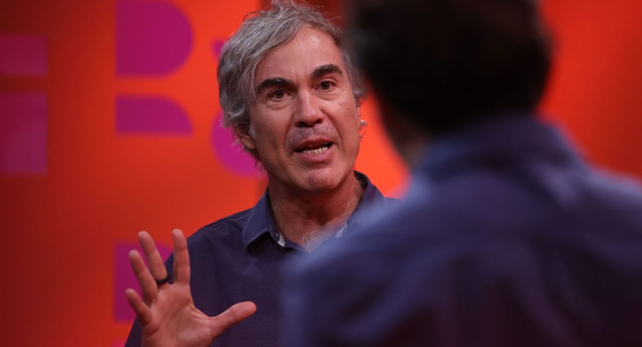 bruno-paes-manso-analisa-origem-e-futuro-das-milicias-no-dr-com-demori