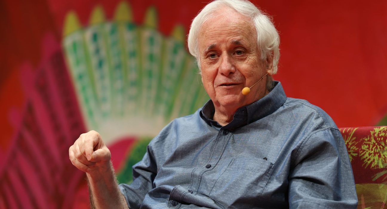israel-pratica-genocidio,-colonizacao-e-apartheid,-diz-ilan-pappe