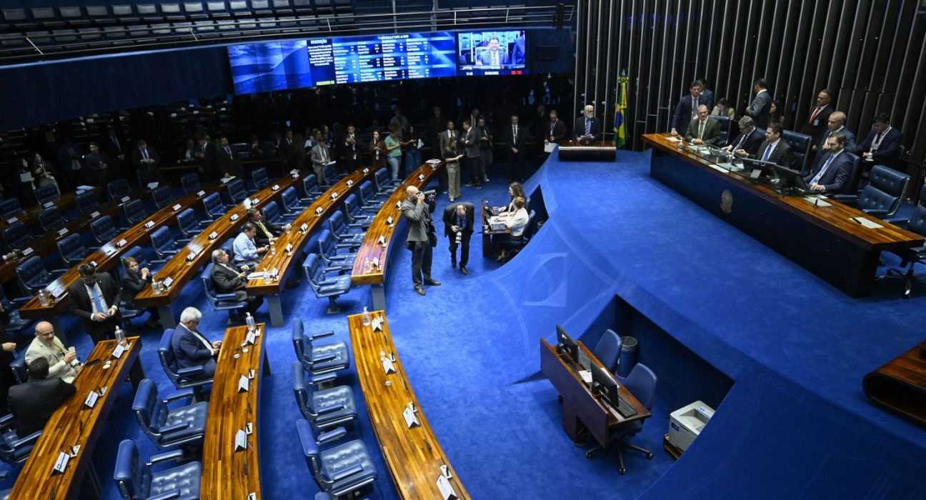 senado-aprova-isencao-de-ir-para-quem-ganha-ate-dois-salarios-minimos