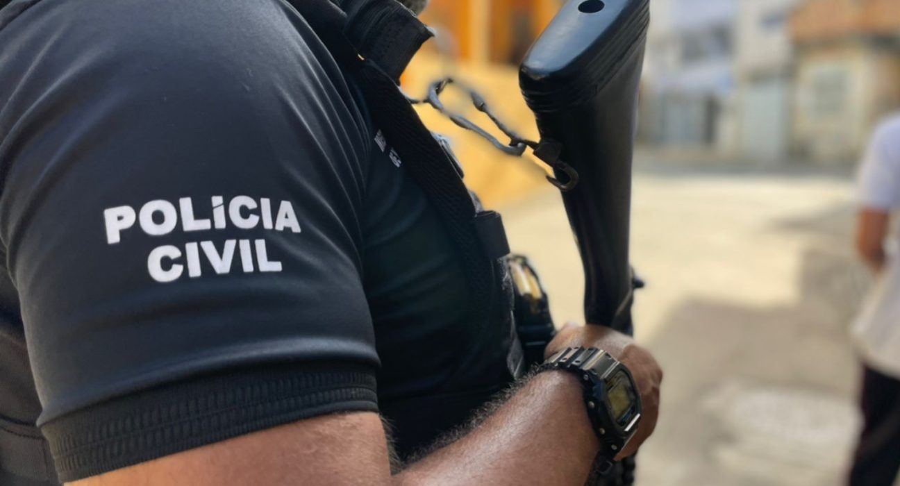 suspeita-de-aplicar-golpes-com-falsas-ofertas-de-emprego-e-presa-em-salvador