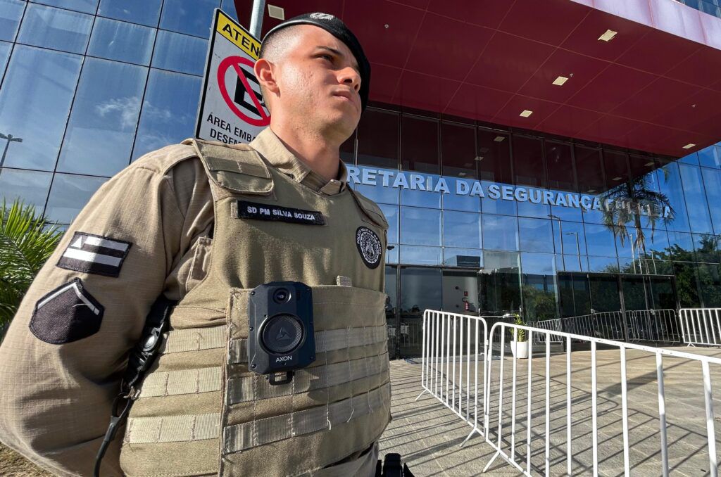 pms-de-mais-10-unidades-da-capital-e-da-rms-passam-a-utilizar-cameras-corporais-no-patrulhamento-ordinario