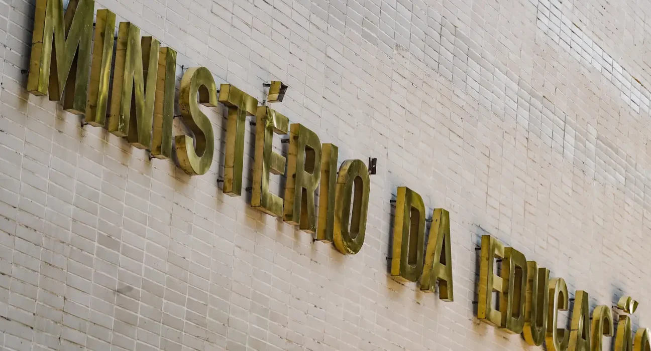 mec-lanca-curso-de-180-horas-para-professores-do-ensino-medio-publico