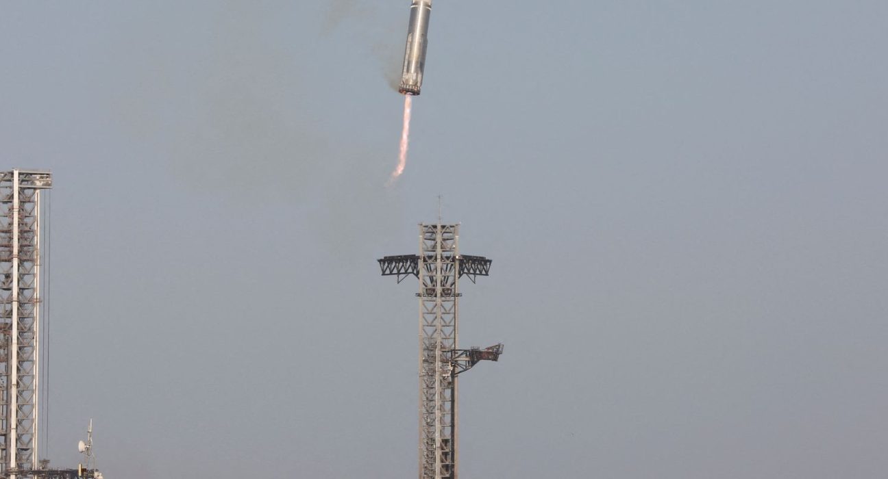 lancamento-da-spacex-reabre-esperanca-de-voos-tripulados-para-a-lua