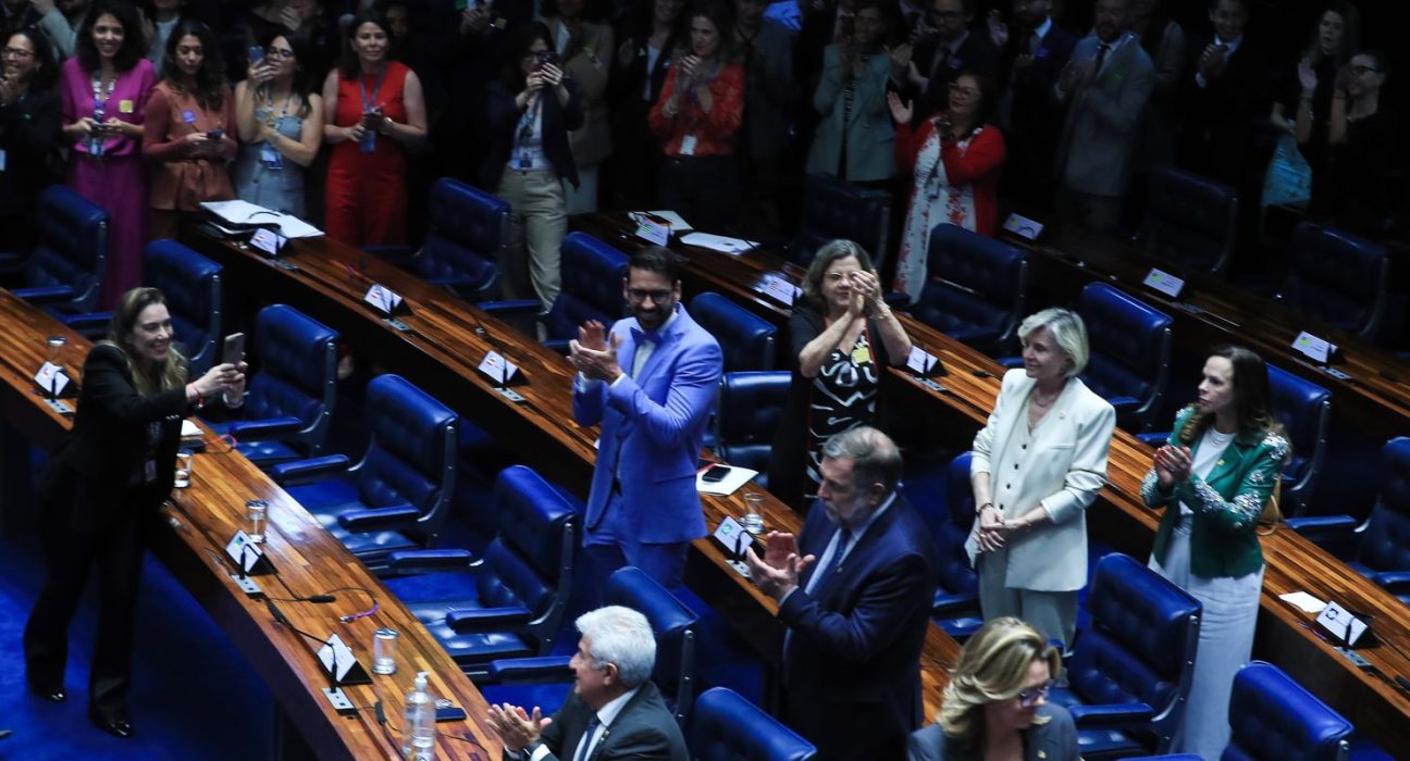senado-aprova-projeto-contra-adultizacao-de-criancas-na-internet