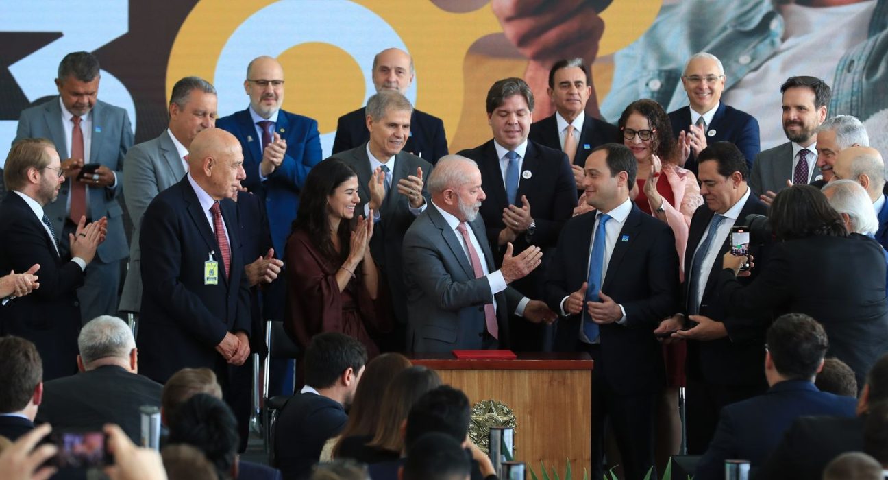 lula-assina-decreto-da-tv-3.0;-novo-sistema-deve-comecar-em-2026