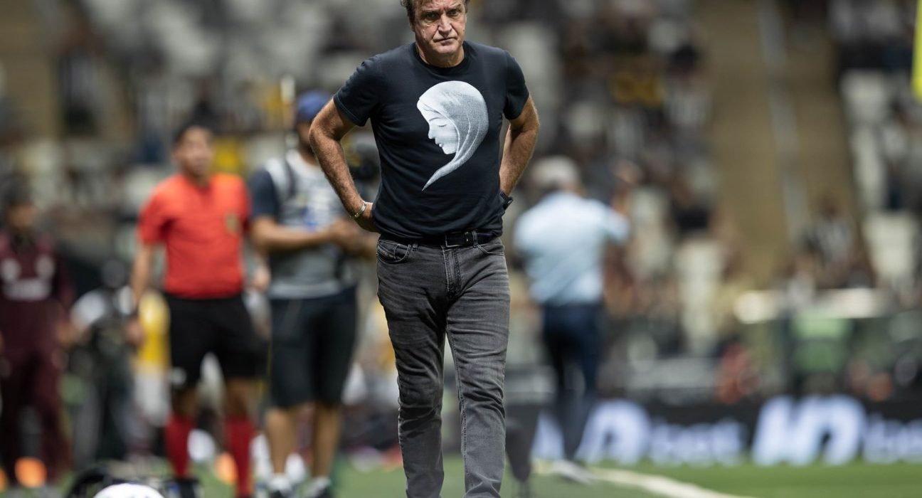 atletico-mg-anuncia-saida-do-tecnico-cuca,-oito-meses-apos-contratacao