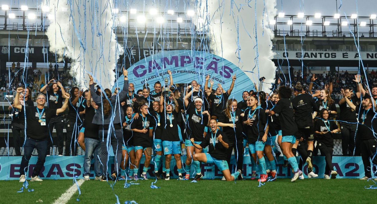 santos-busca-empate-com-botafogo-e-conquista-brasileirao-feminino-a2