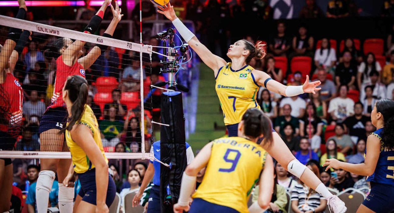 brasil-vence-e-pega-franca-nas-quartas-do-mundial-de-volei-feminino