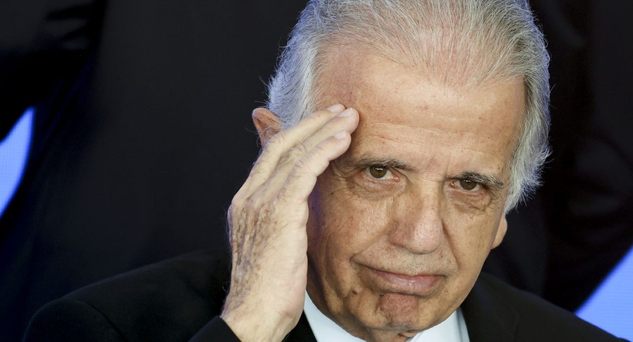 forcas-armadas-vao-respeitar-veredito-do-stf-sobre-golpe,-diz-mucio