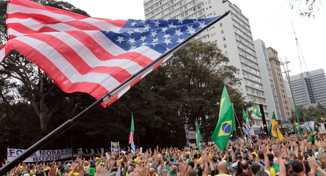ato-pro-bolsonaro-une-governadores-e-parlamentares-de-direita-em-sp