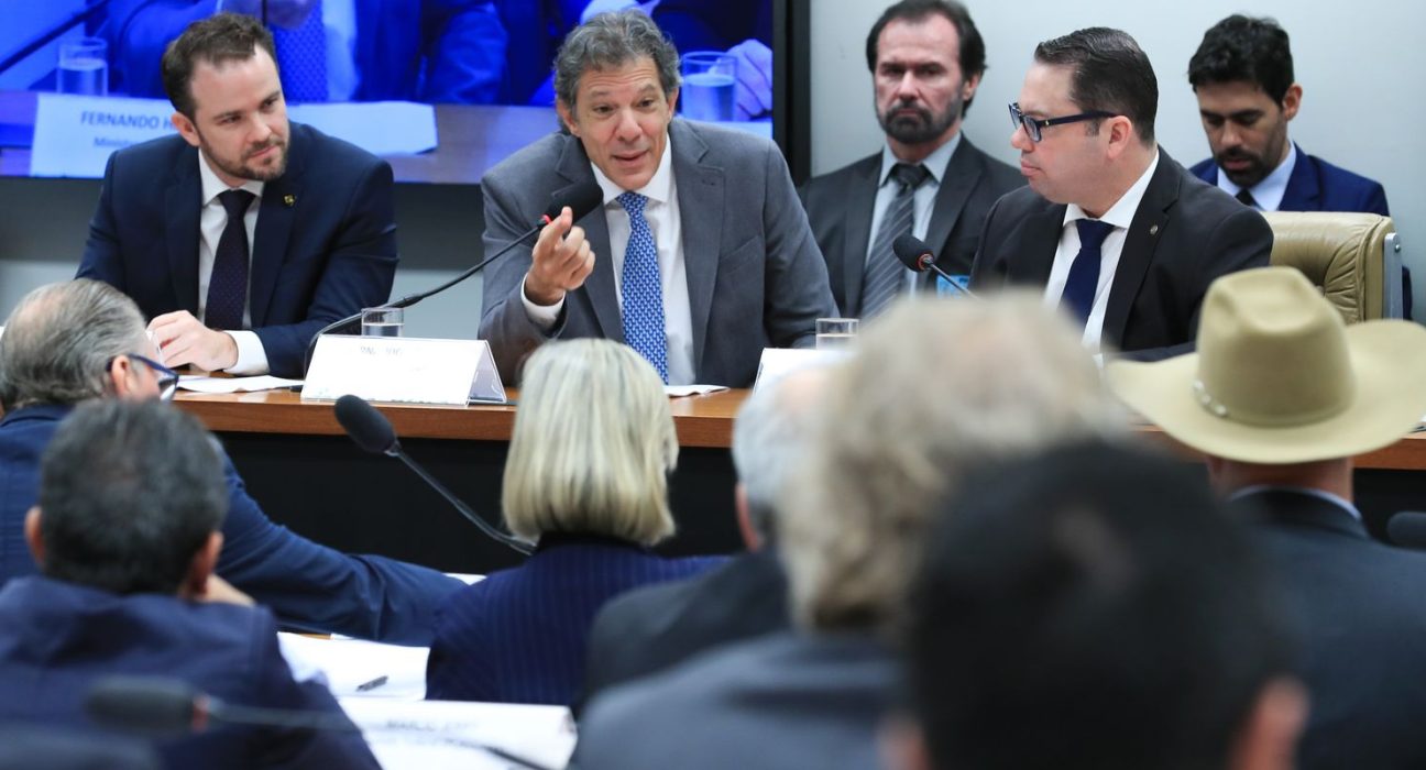 haddad-diz-que-receita-alcancara-os-“verdadeiros-ladroes-da-nacao”