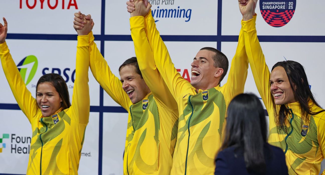 com-direito-a-recorde-mundial,-brasil-brilha-no-mundial-de-natacao
