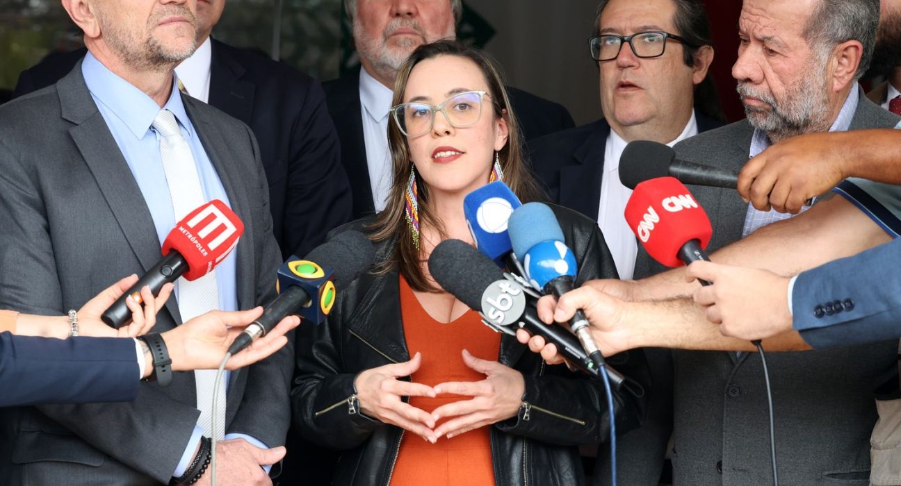 presidenta-do-psol-tem-visto-cancelado-pelos-estados-unidos