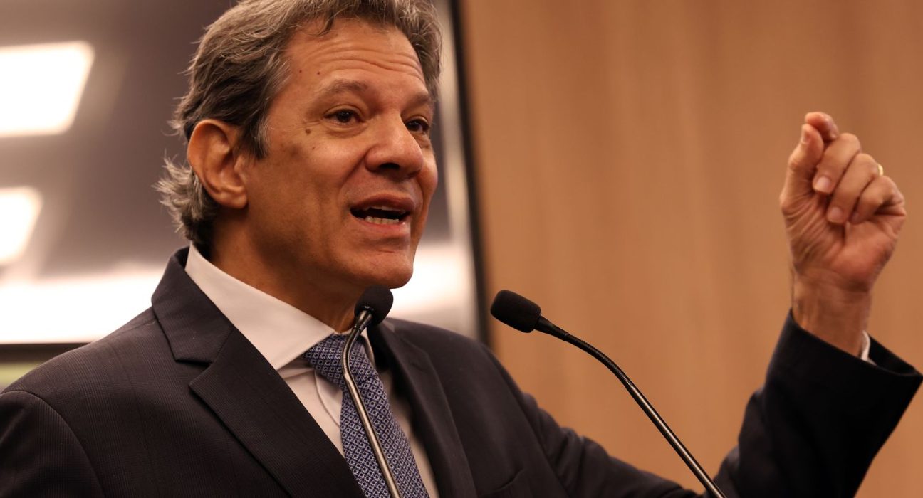 haddad:-atrelar-votacao-da-isencao-do-ir-a-da-anistia-e-loucura