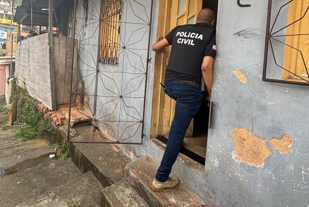 Operação “Falsas Cobranças” combate crimes patrimoniais e estelionato contra idosos em Salvador