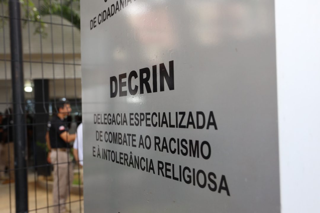 Mulher é presa por injúria racial em Salvador