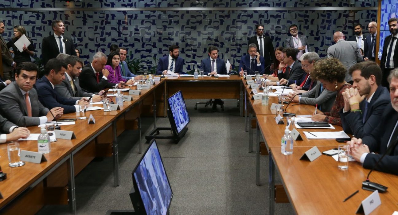 camara-pode-votar-amanha-tornar-crime-hediondo-adulterar-alimentos
