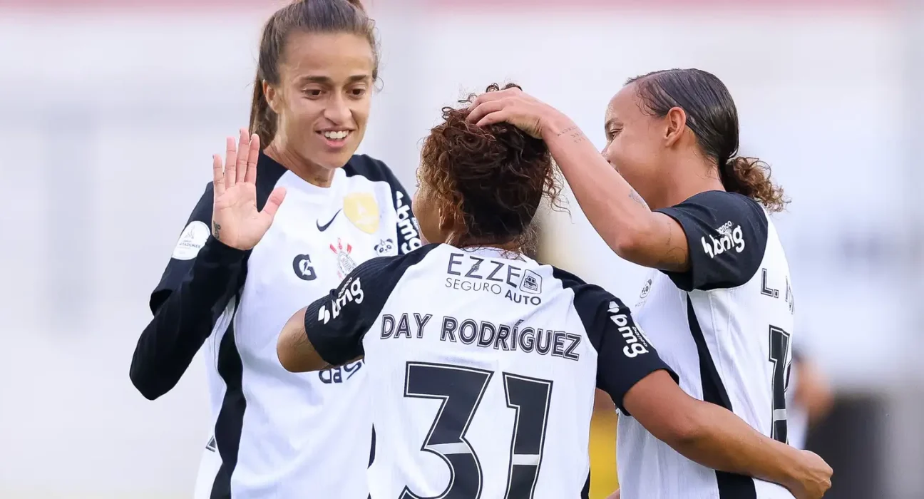 libertadores-feminina:-corinthians-marca-11-vezes-e-bate-always-ready