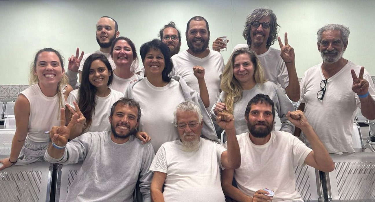 brasileiros-da-flotilha-global-sumud-sao-libertados-na-jordania