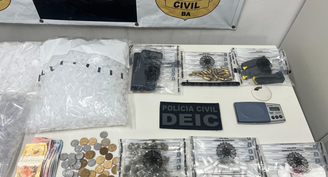 suspeito-e-preso-por-trafico-de-drogas-e-porte-ilegal-de-acessorio-e-municao-de-uso-restrito-no-garcia