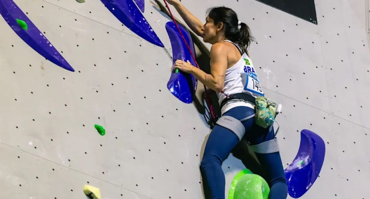 marina-dias-e-ouro-na-etapa-de-laval-da-copa-do-mundo-de-paraescalada