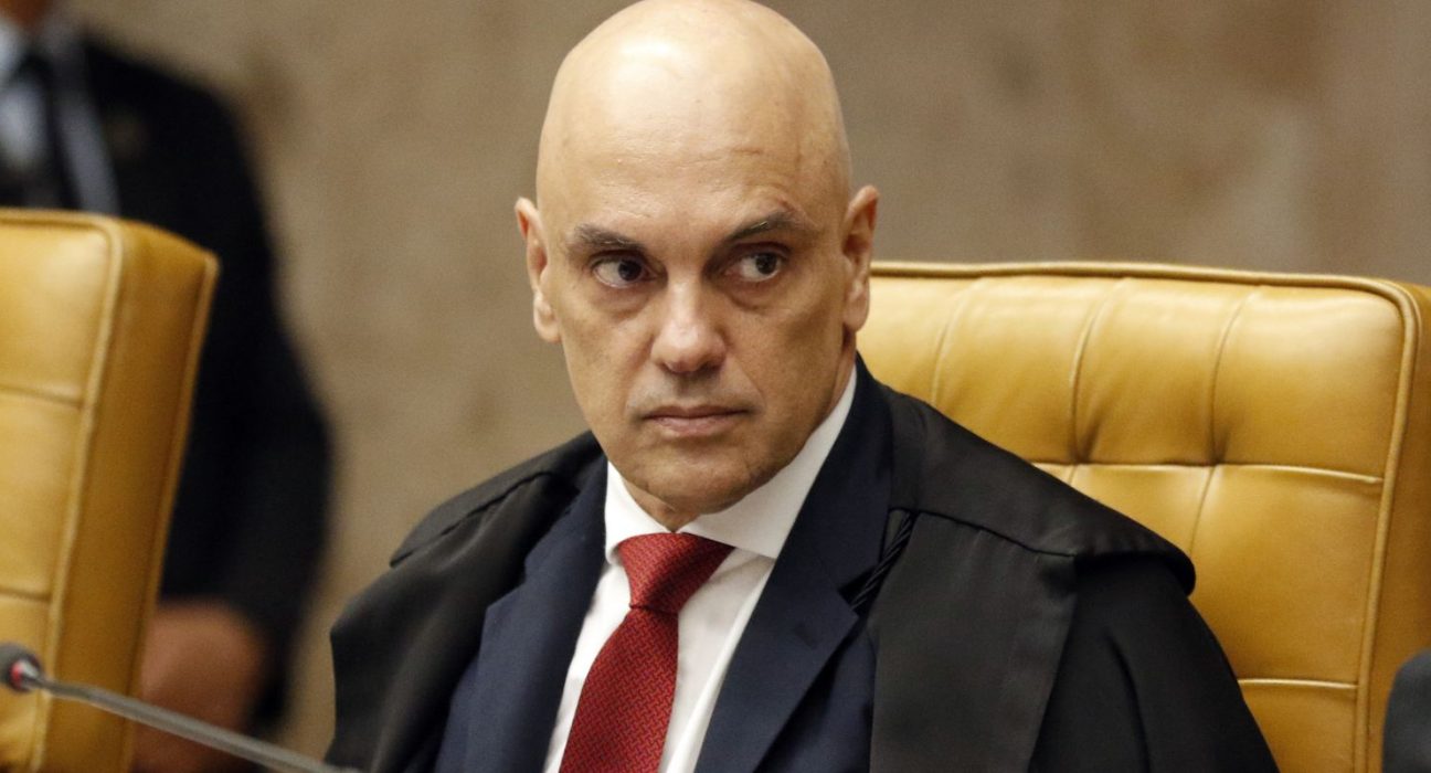 moraes-pede-que-filipe-martins-explique-perda-do-sinal-da-tornozeleira