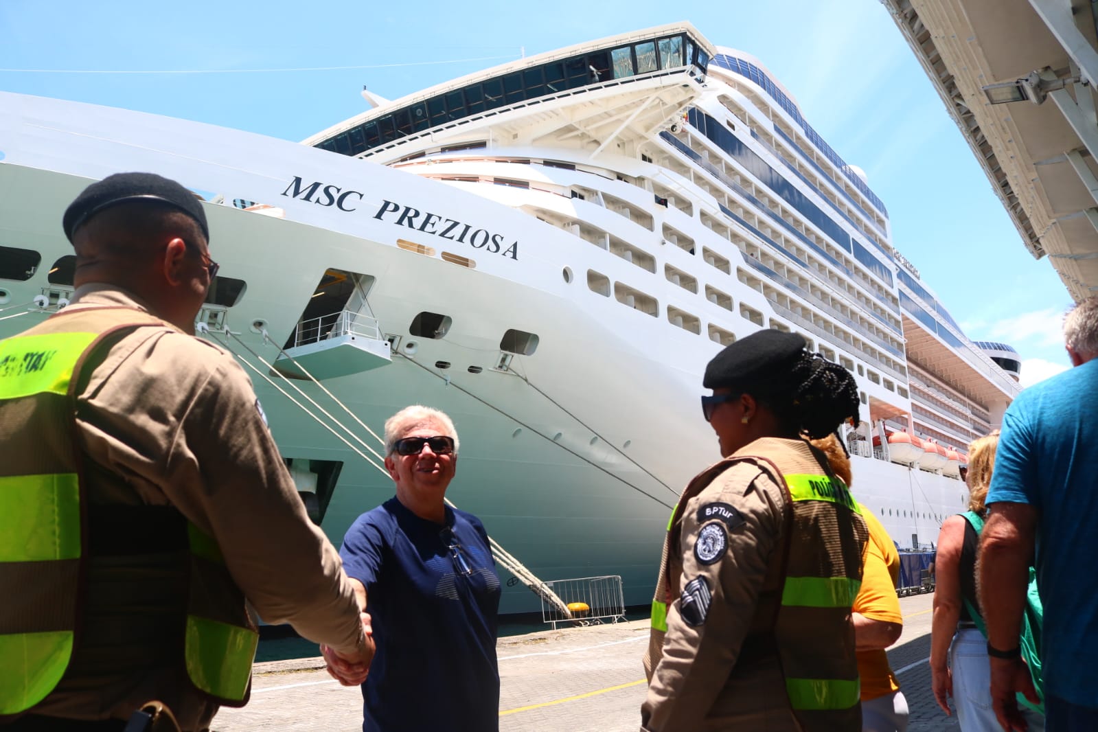Mais de quatro mil turistas são recepcionados durante a Operação Navio em Salvador