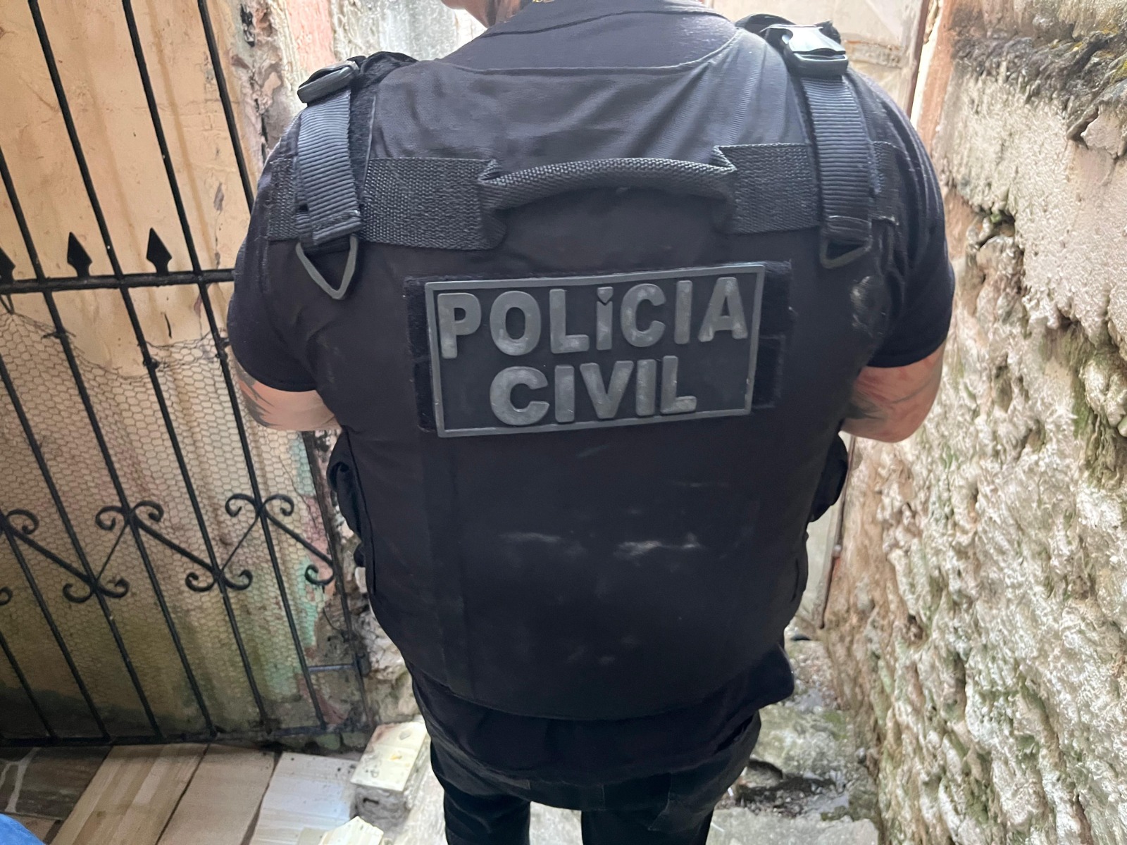 Polícia Civil prende homem acusado de assassinar motorista de ônibus em Simões Filho