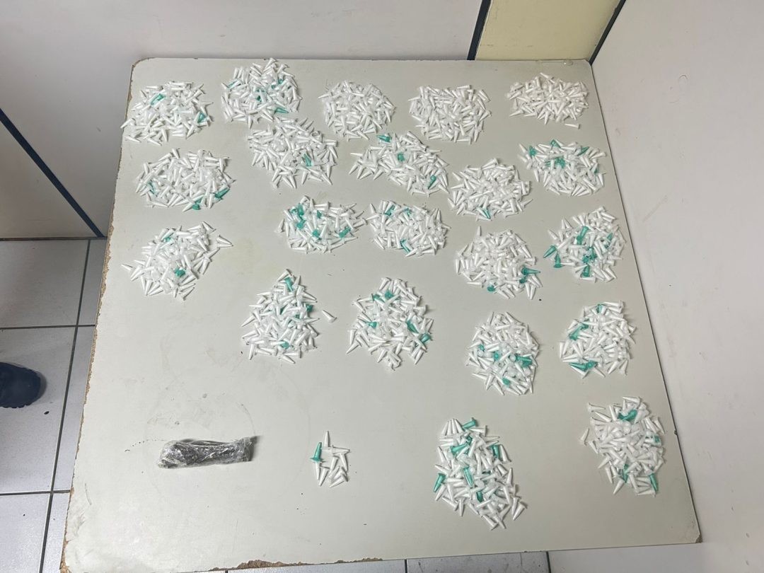PM apreende drogas em Feira de Santana