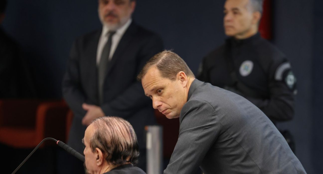 mauro-cid-passa-por-audiencia-no-stf-e-retira-tornozeleira-eletronica