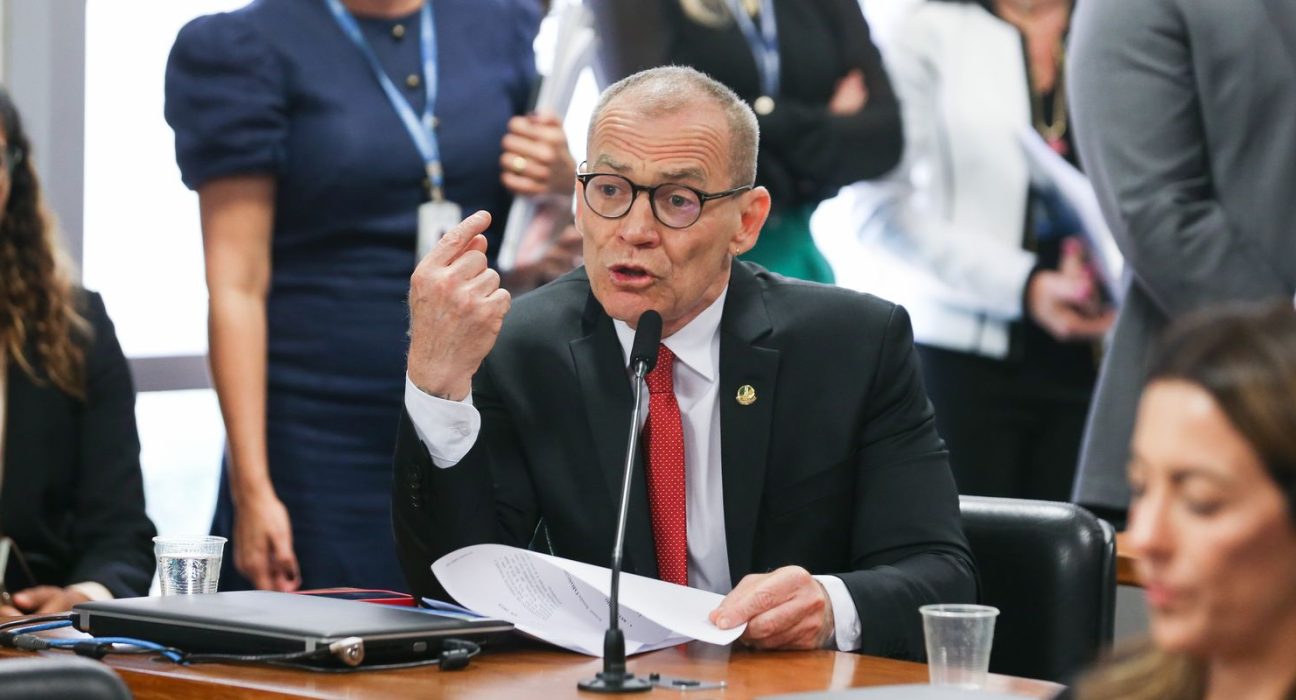 senador-fabiano-contarato-vai-presidir-cpi-do-crime-organizado