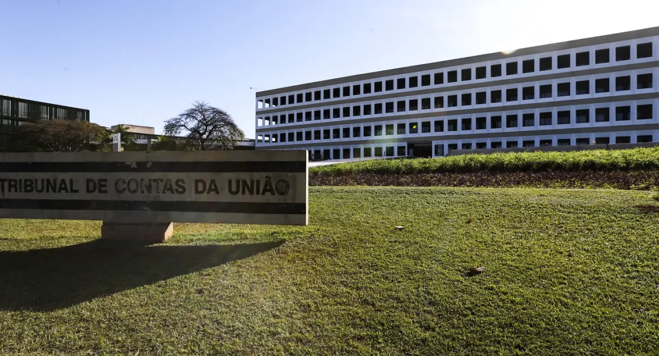 camara-aprova-pec-que-considera-tribunais-de-contas-orgaos-permanentes