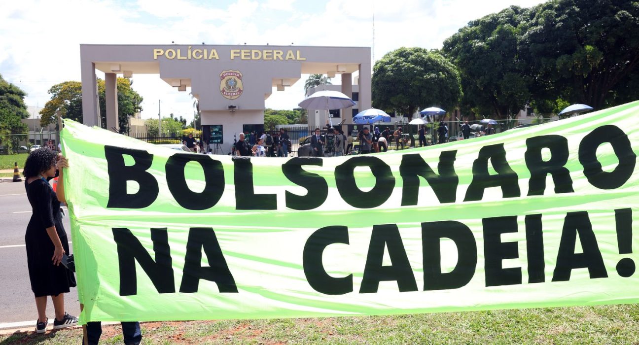 bolsonaro-ficara-em-cela-da-pf-com-12-m²,-frigobar-e-banheiro-privado