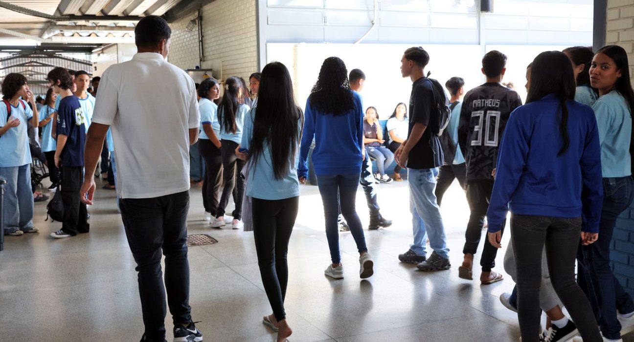 pe-de-meia: nascidos-em-setembro-e-outubro-recebem-9a-parcela