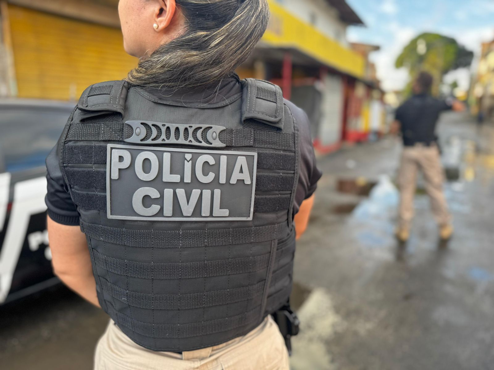 Mulher investigada por golpes contra idosos é presa em Salvador