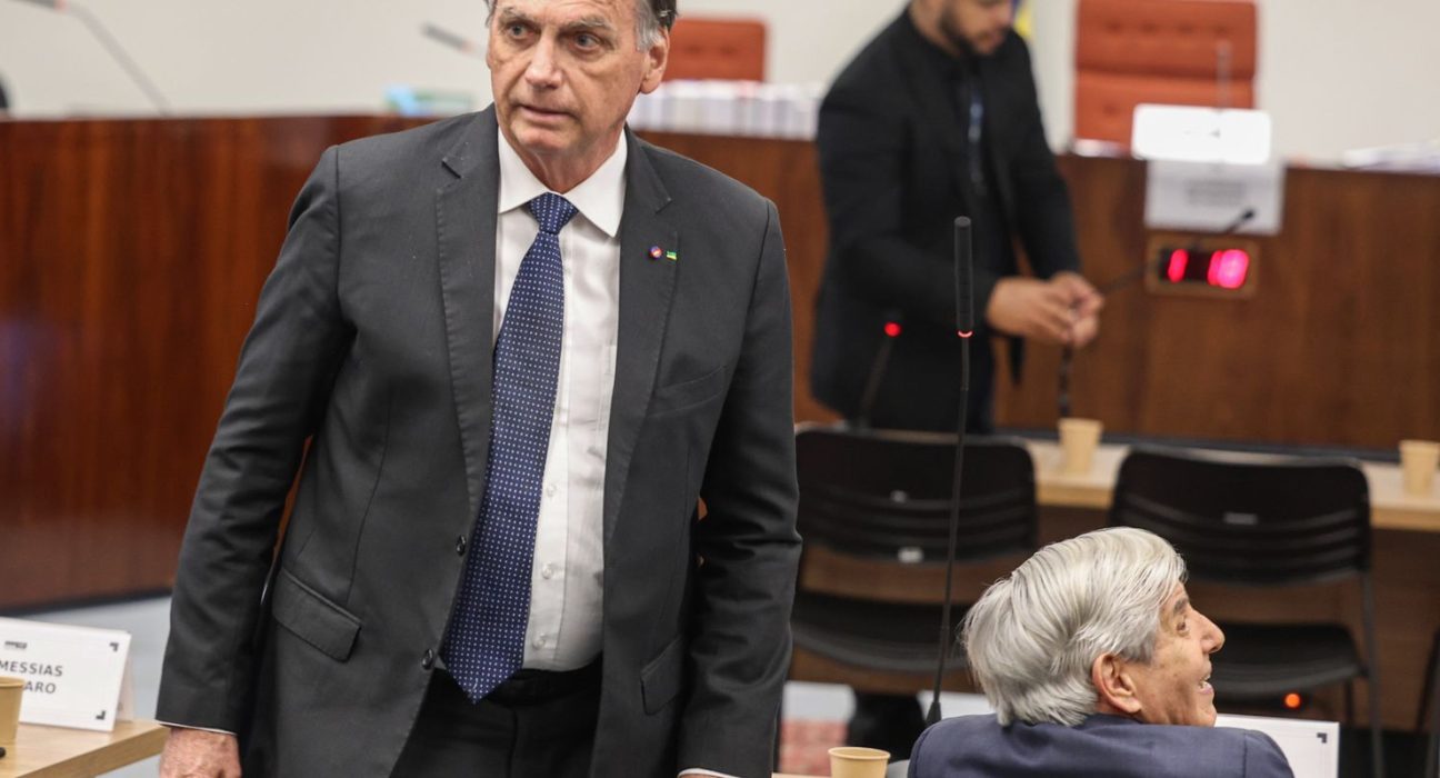 justica-atesta-que-bolsonaro-vai-terminar-de-cumprir-pena-em-2052
