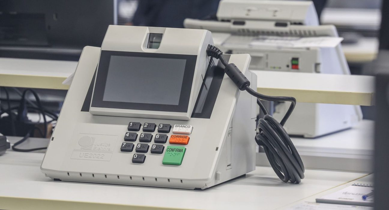 tse-encerra-teste-publico-de-seguranca-das-urnas-eletronicas