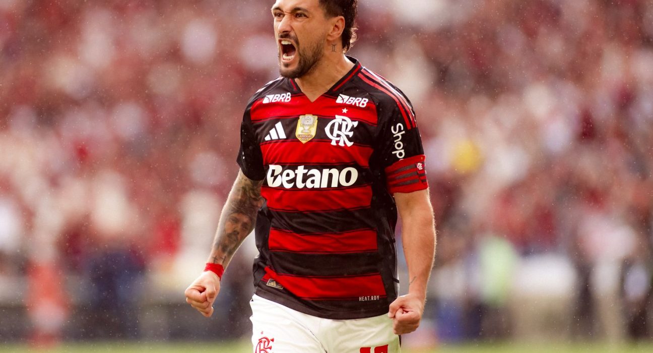 arrascaeta-e-escolhido-como-craque-do-premio-brasileirao-2025