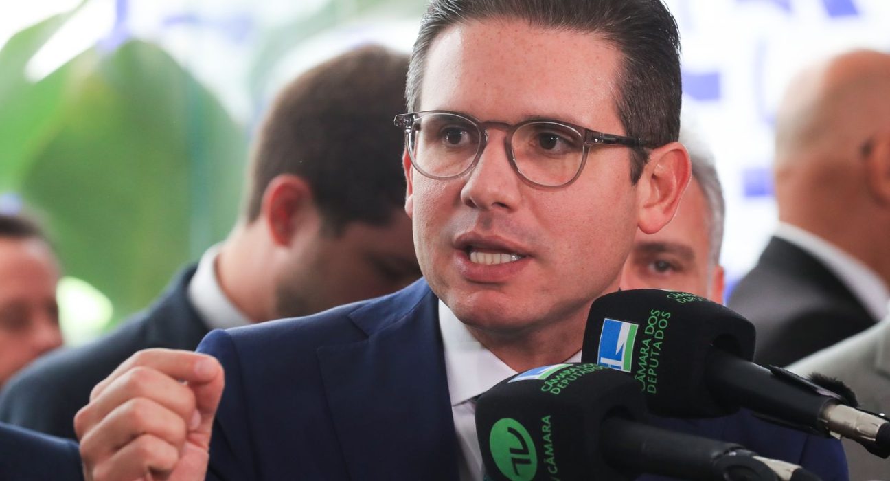 motta-elogia-servidora-alvo-da-pf-e-diz-que-dino-nao-aponta-desvio