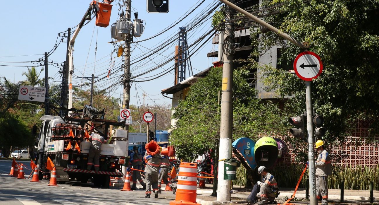 justica-manda-enel-restabelecer-energia-eletrica-em-sp-em-12-horas