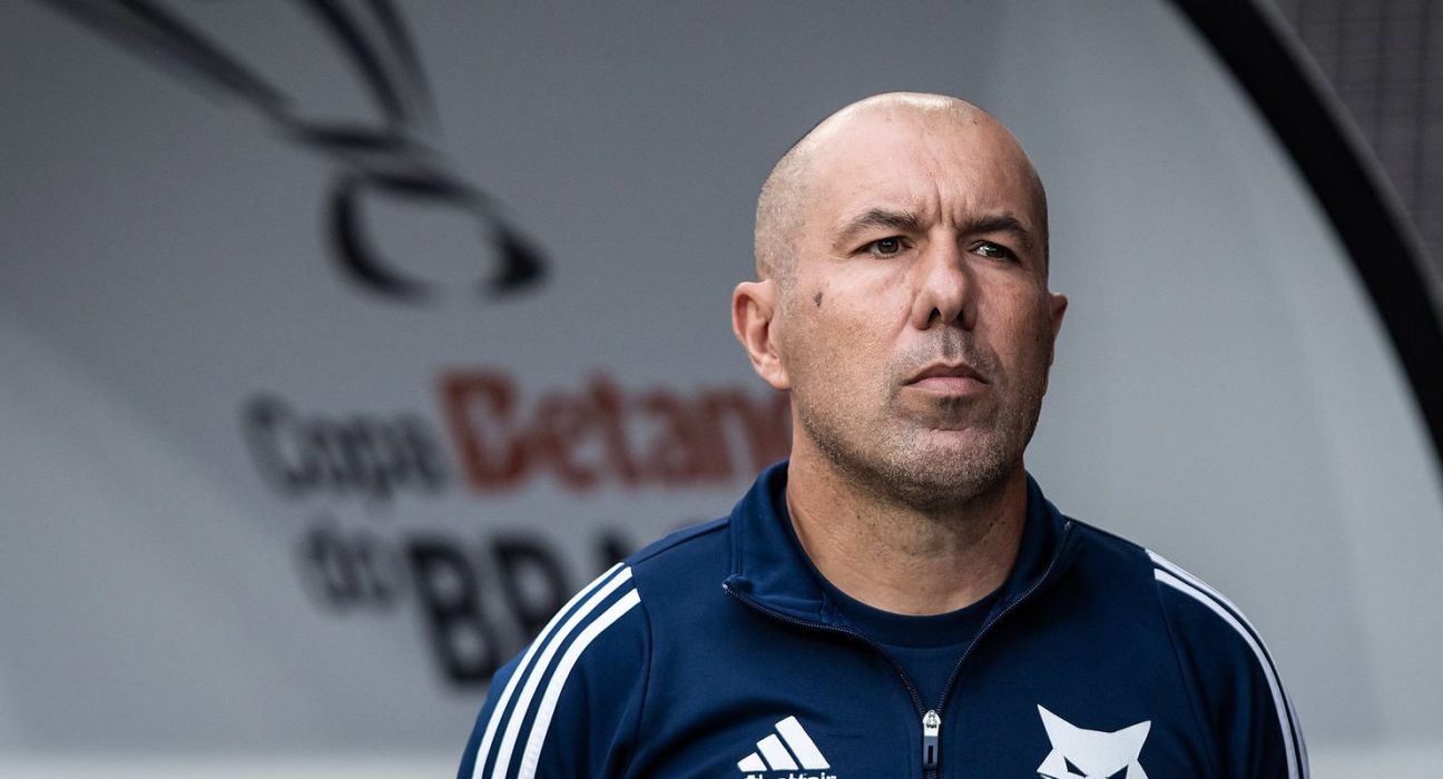 cruzeiro-anuncia-saida-de-leonardo-jardim-apos-reves-na-copa-do-brasil