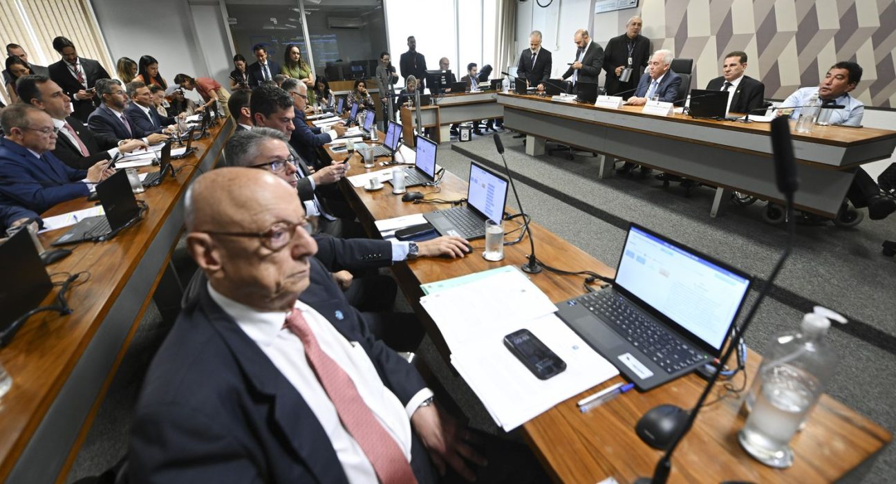ccj-do-senado-aprova-pl-da-dosimetria-e-plenario-pode-votar-ainda-hoje