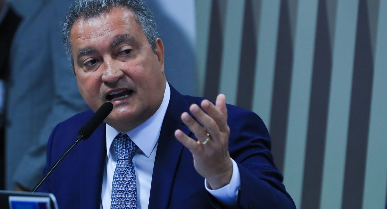 agenda-economica-e-social-do-governo-priorizou-maioria,-diz-rui-costa