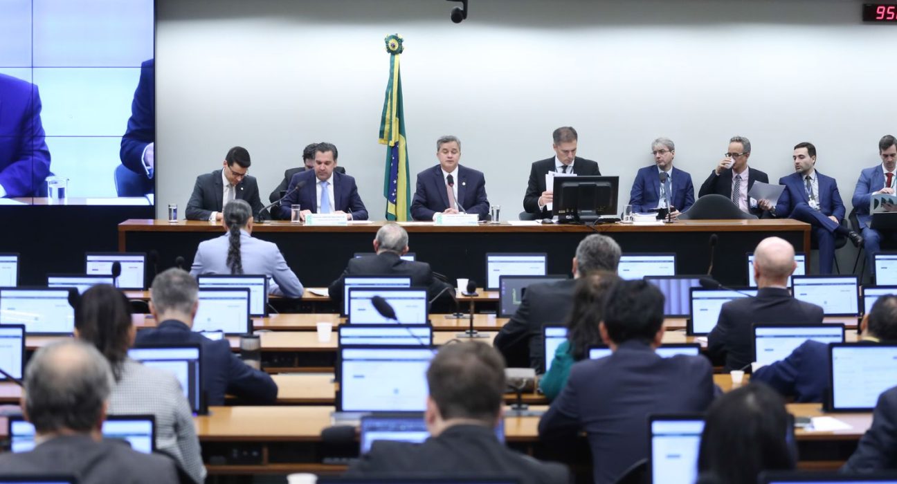 comissao-do-congresso-aprova-orcamento-de-2026