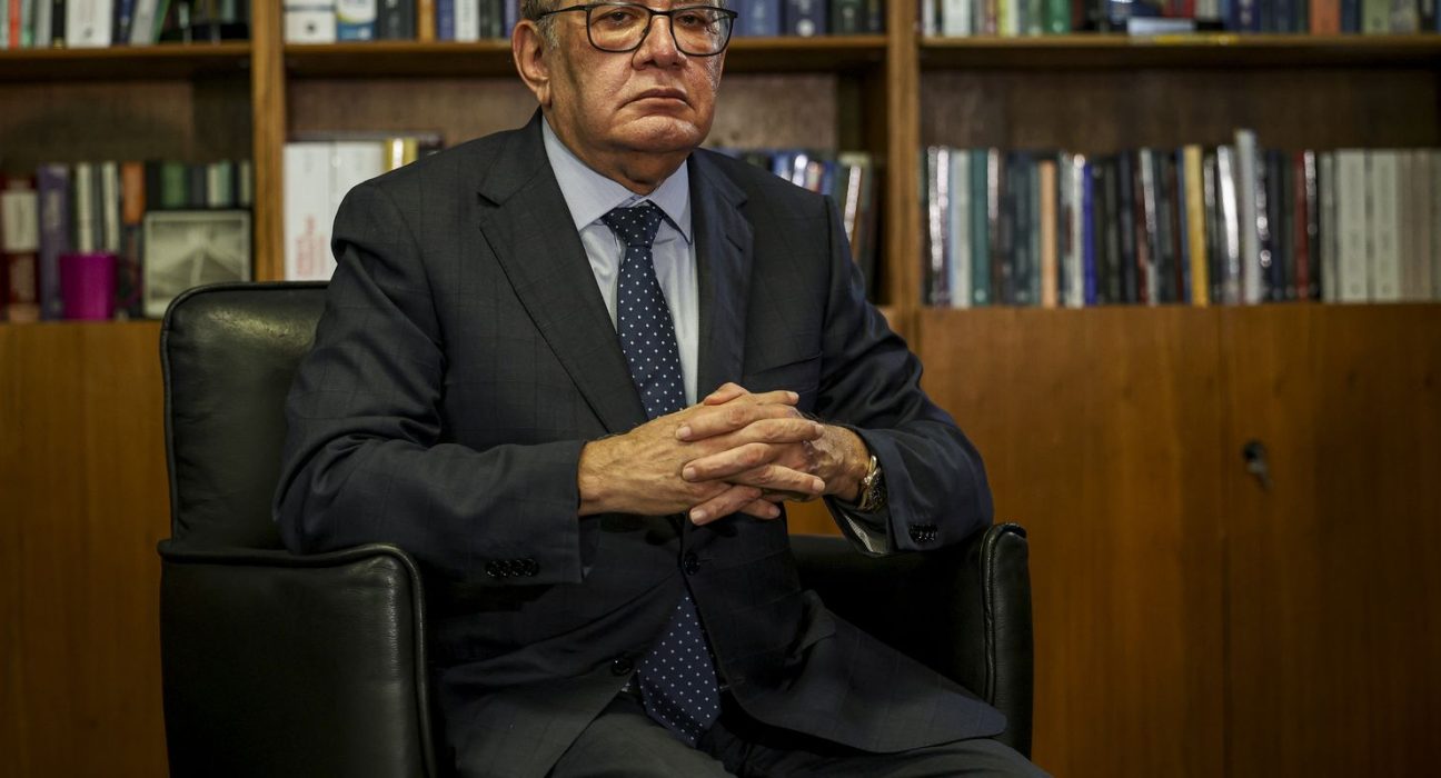 mendes-diz-nao-ser-contra-codigo-de-conduta,-mas-defende-debate-no-stf