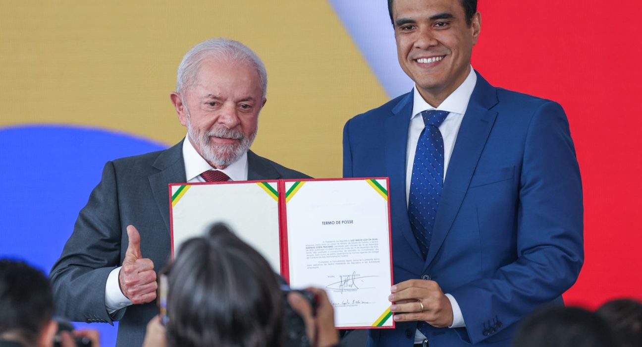 novo-ministro-diz-que-governo-deve-priorizar-acesso-do-povo-ao-turismo