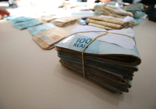 SSP, MP, PM e PC capturam traficante baiano com carro de luxo e R$ 100 mil em espécie