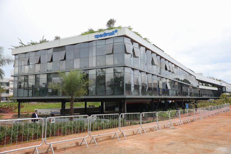 Brasília, (DF), 15/12/2025 – Presidente Luiz Inácio Lula da Silva participa da inauguração da nova sede da ApexBrasil e ato alusivo à abertura de 500 novos mercados para a exportação de produtos agropecuários.  Foto: Fabio Rodrigues-Pozzebom/ Agência Brasil