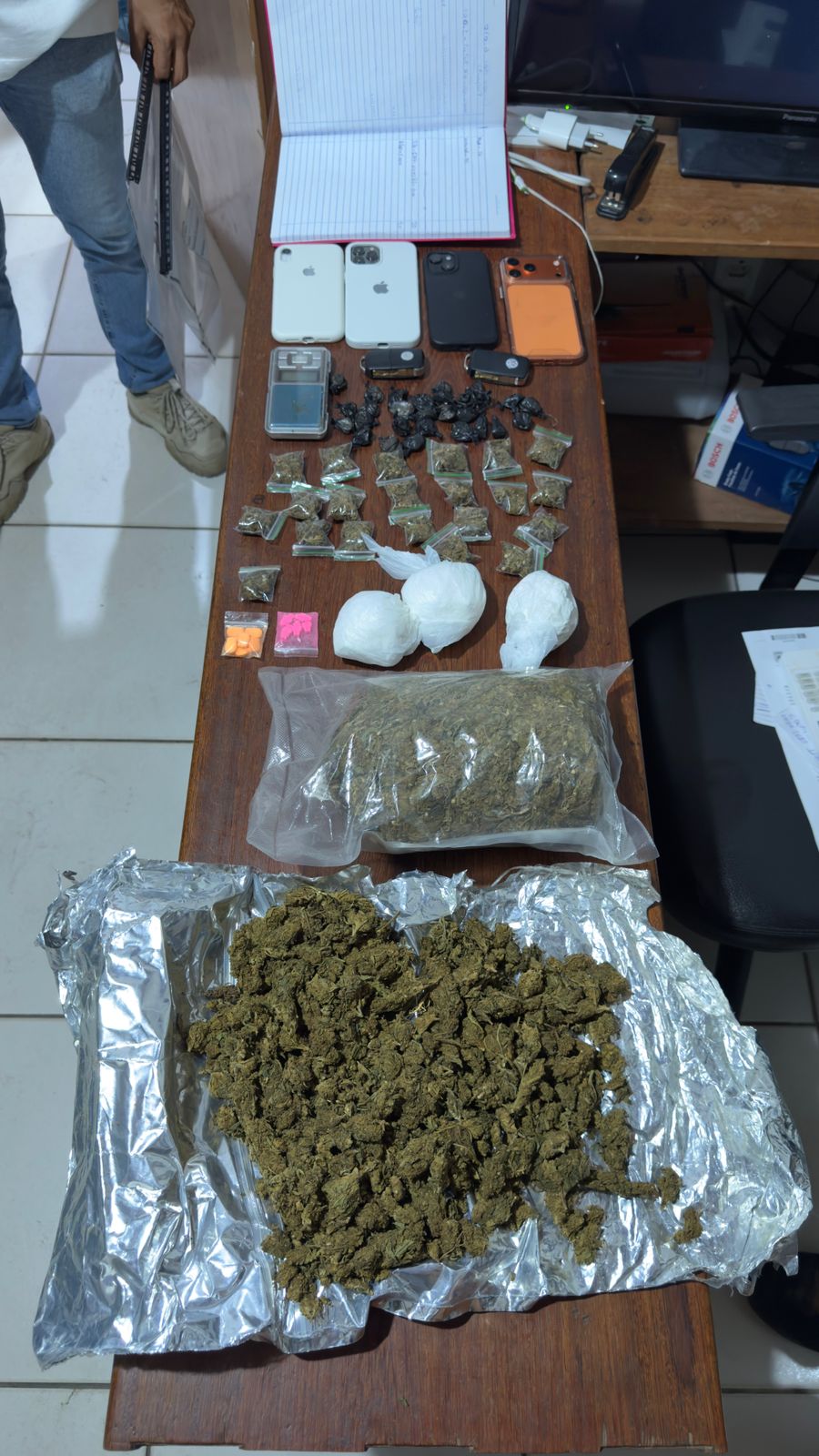 FICCO Bahia, PC e PM capturam mandante de homicídios em Ipiaú escondido em pousada de luxo